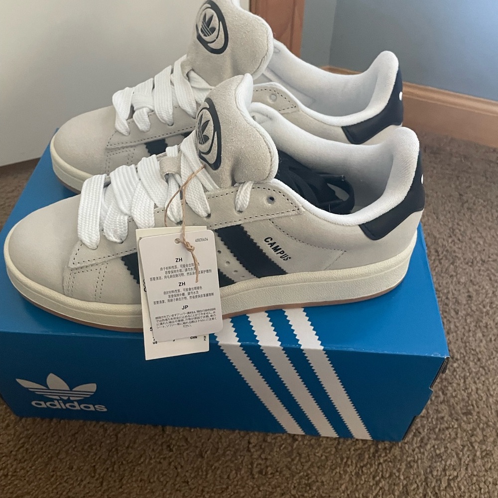 Adidas campus 00s women’s size 7 BRAND NEW only keeping up for a week longer